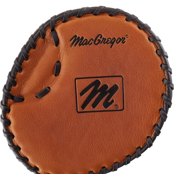 New MacGregor Infield Training Glove for youth - Picture 2 of 5
